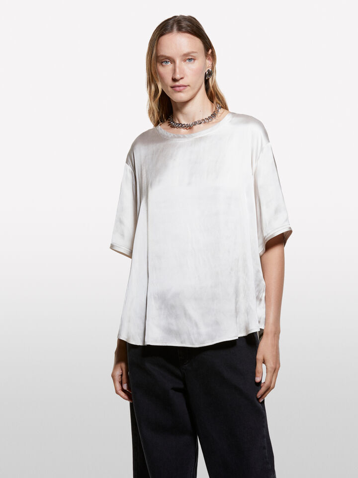 Μπλούζα μπεζ over fit από σατέν - μπλούζες γυναικείες - Μπεζ | Sisley image number 3